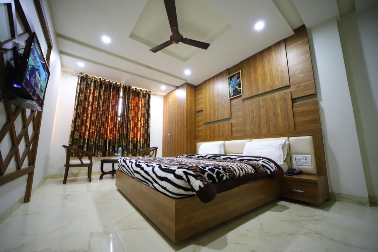 Hotel Royal Phoenix Agra (Uttar Pradesh) Exterior foto